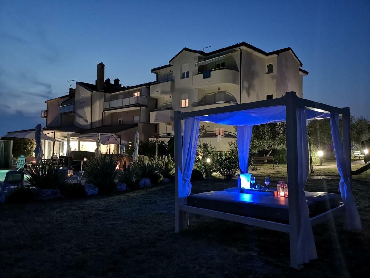 Villa Badi Ловречица Экстерьер фото